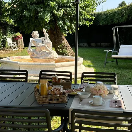 Residenza Cuore Nocleg ze śniadaniem Udine